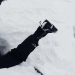 Photo: Iain Lees / Digging out Snow Holes / CC BY-SA 2.0